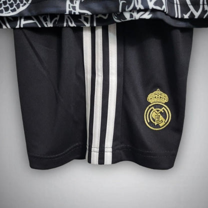 Real Madrid "Dragon Negro" Premium Kids Size Kit