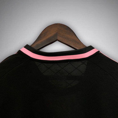 Real Madrid "Pink Kingsnake" Premium Kit
